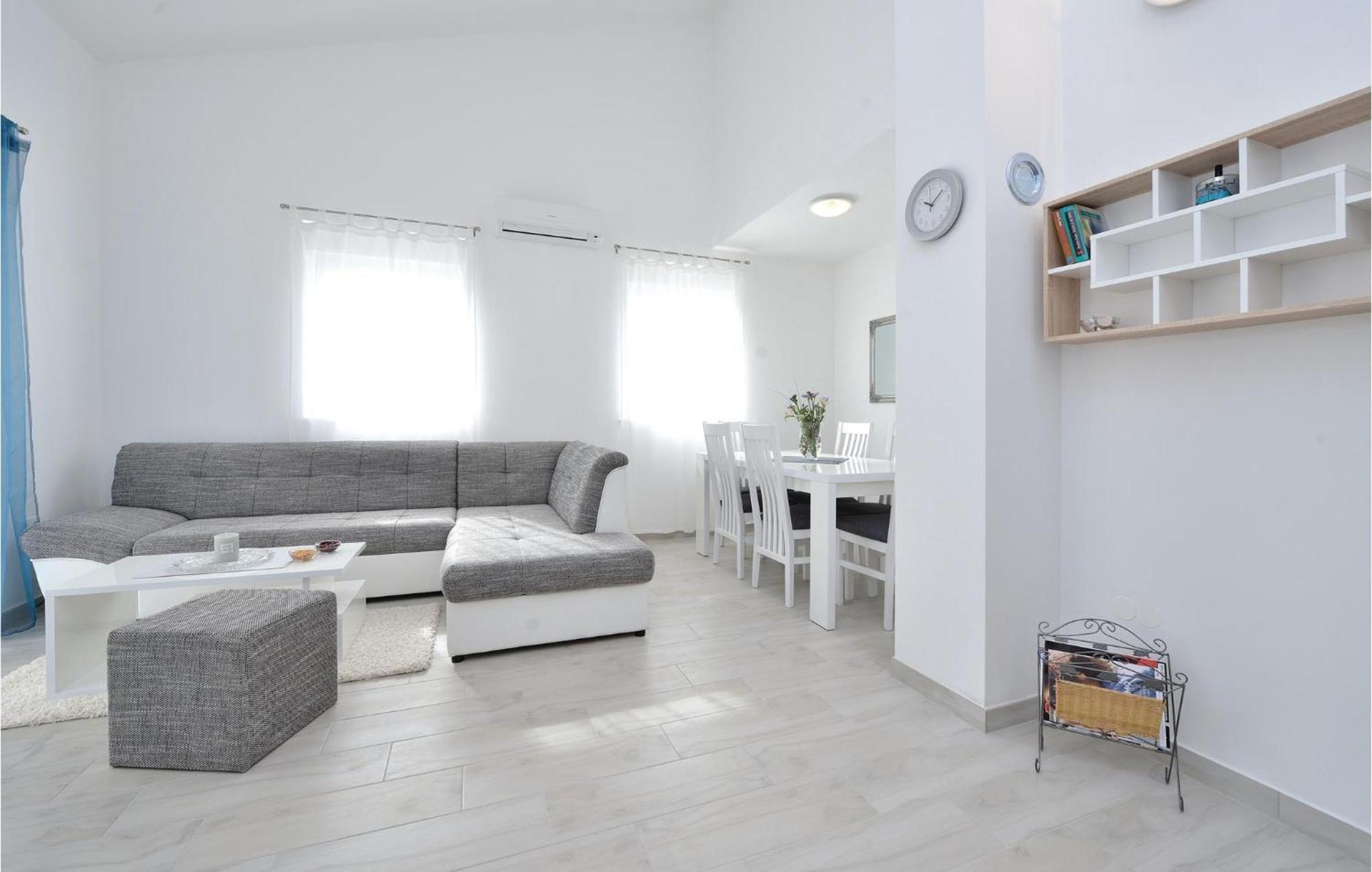 Nice Apartment In Vrsi-Mulo With Wifi Dış mekan fotoğraf