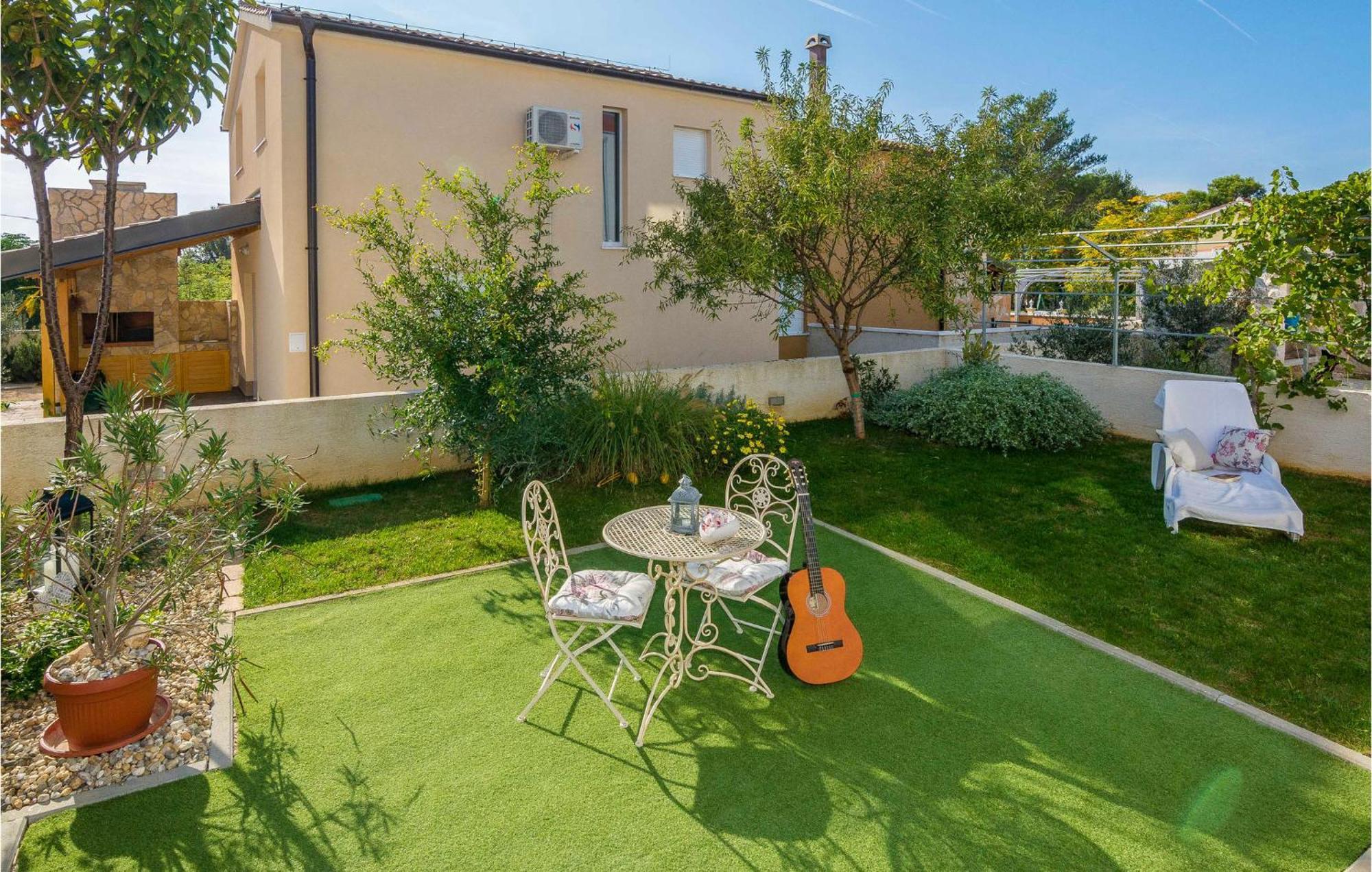 Nice Apartment In Vrsi-Mulo With Wifi Dış mekan fotoğraf