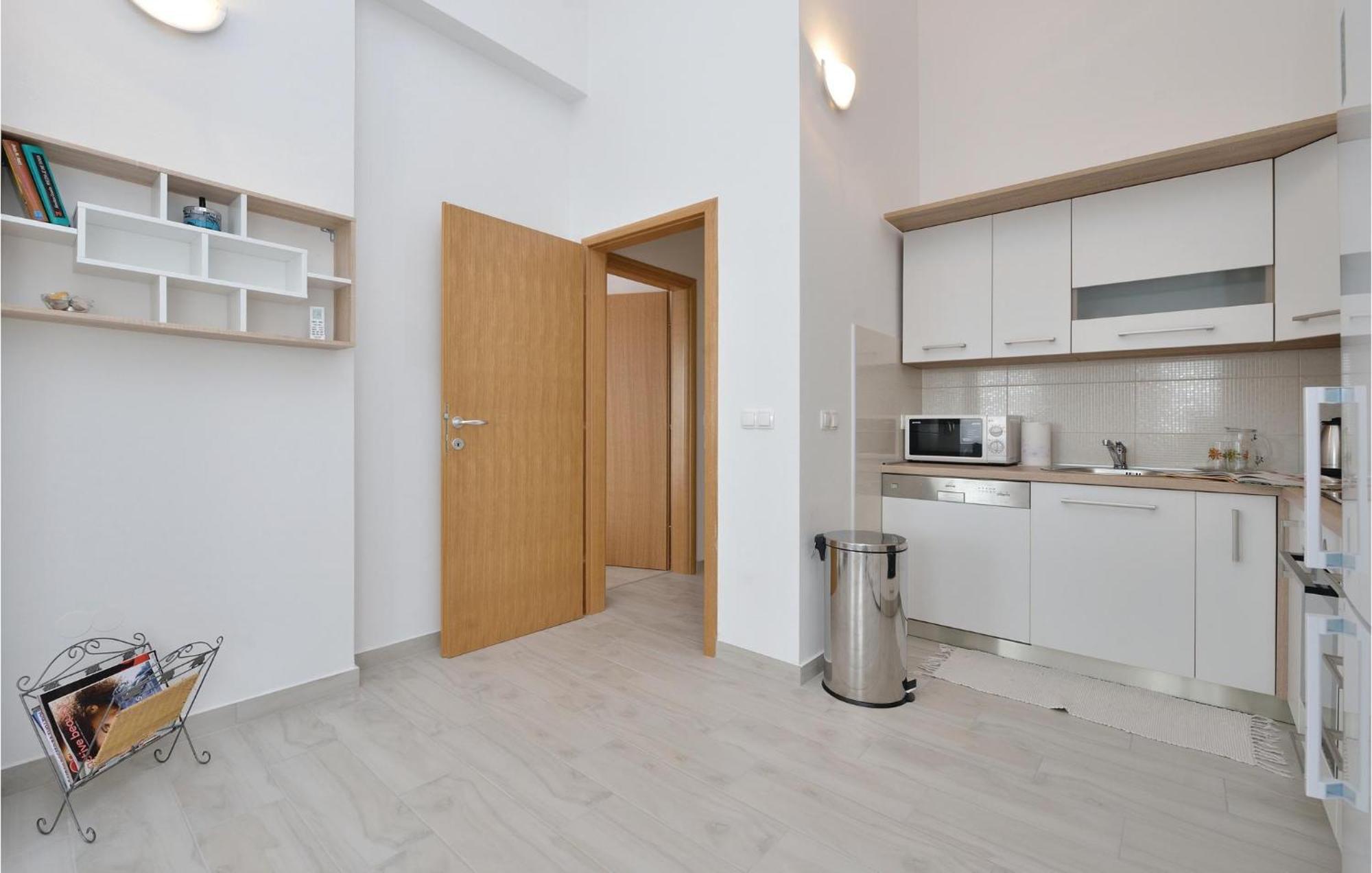 Nice Apartment In Vrsi-Mulo With Wifi Dış mekan fotoğraf